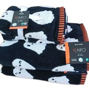 CARO Halloween Ghost Black White 2 Bath & 2 Hand Towels Reversible Set of 4 NWT
